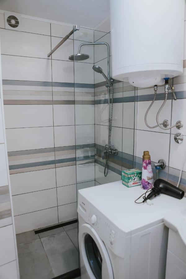 Gospić I&T Apartman מראה חיצוני תמונה