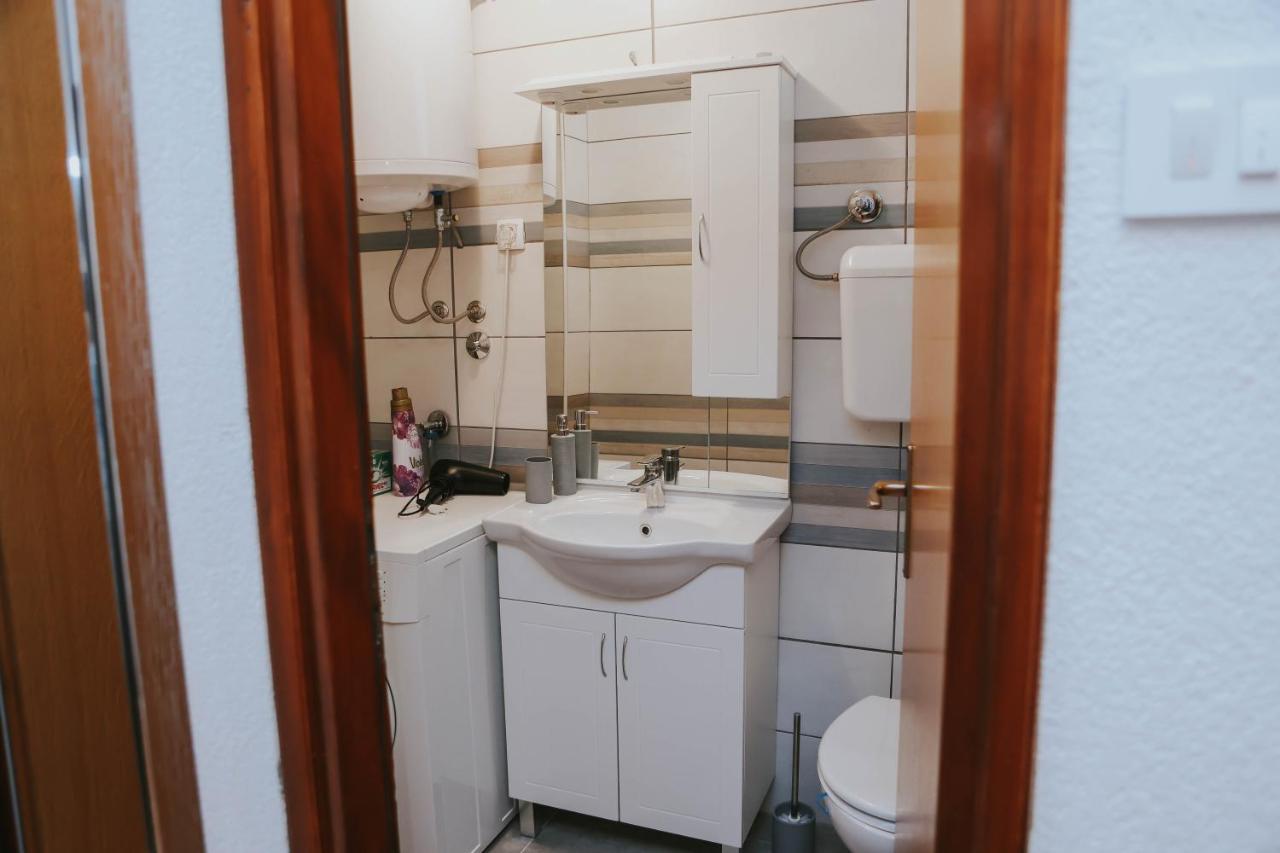 Gospić I&T Apartman מראה חיצוני תמונה