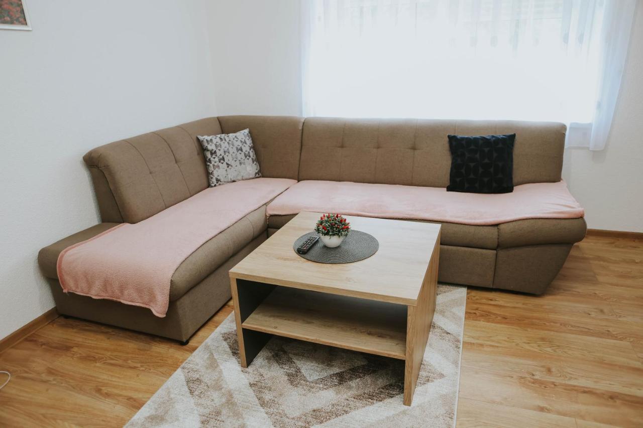 Gospić I&T Apartman מראה חיצוני תמונה