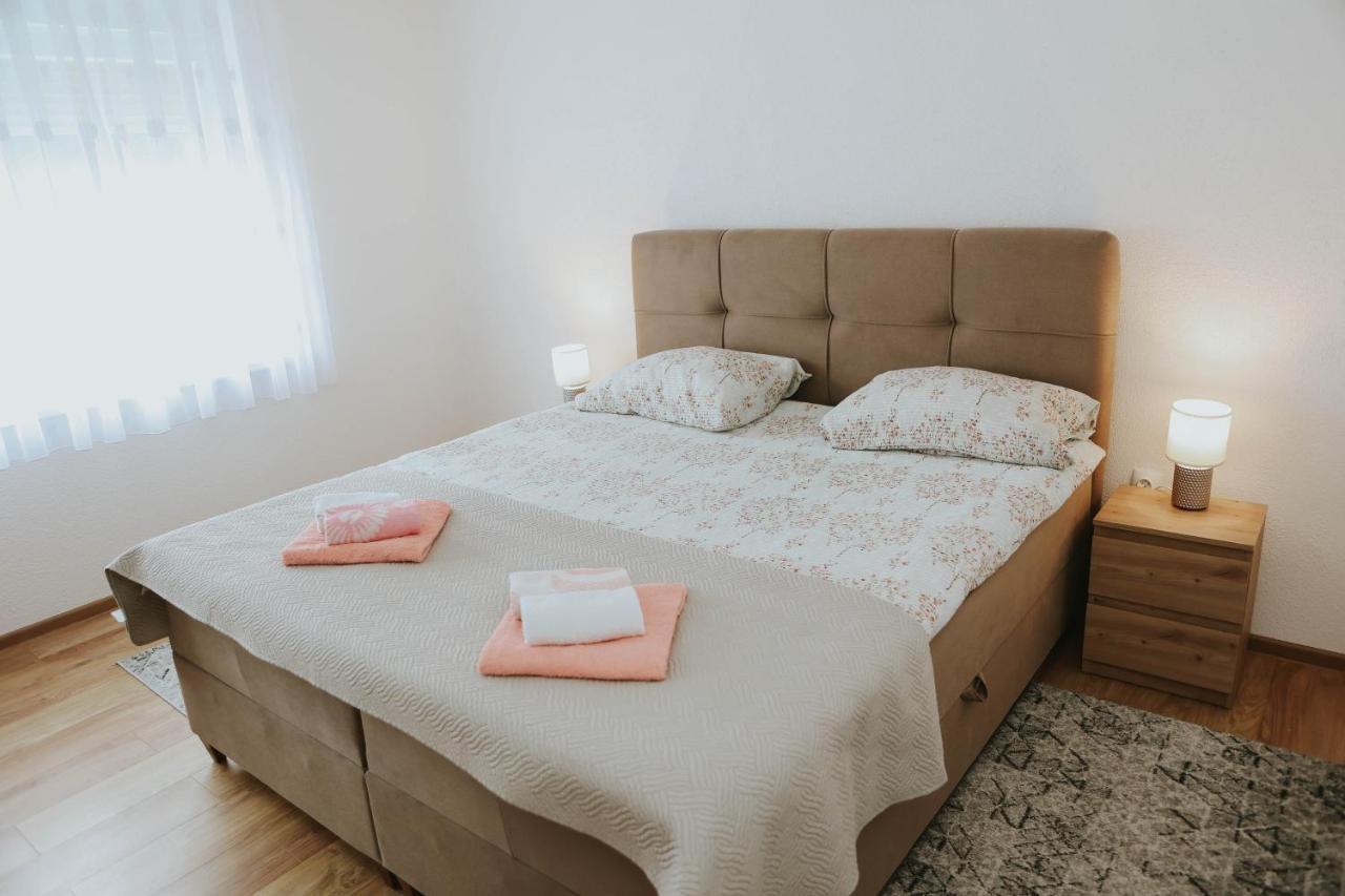 Gospić I&T Apartman מראה חיצוני תמונה
