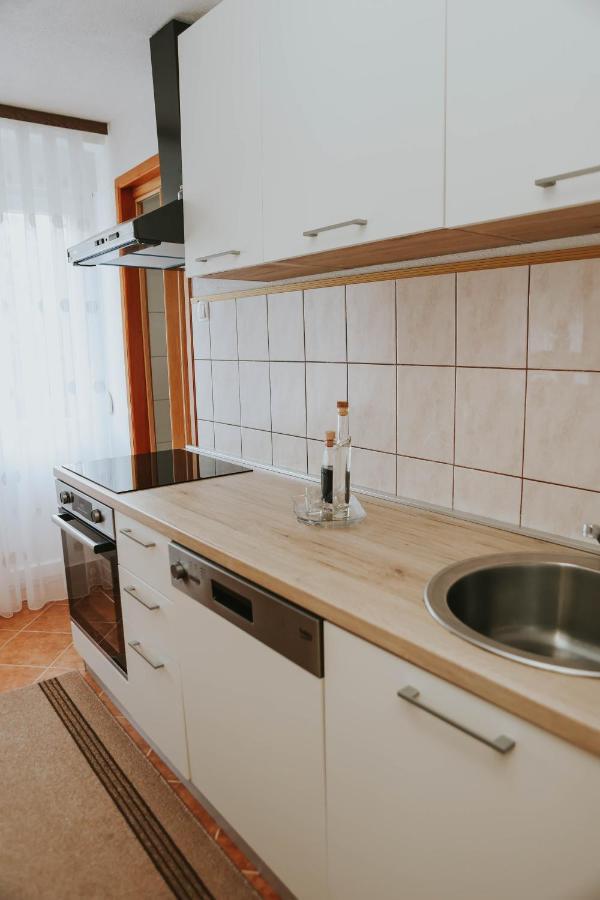 Gospić I&T Apartman מראה חיצוני תמונה