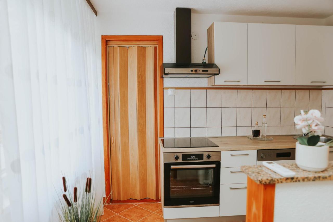 Gospić I&T Apartman מראה חיצוני תמונה